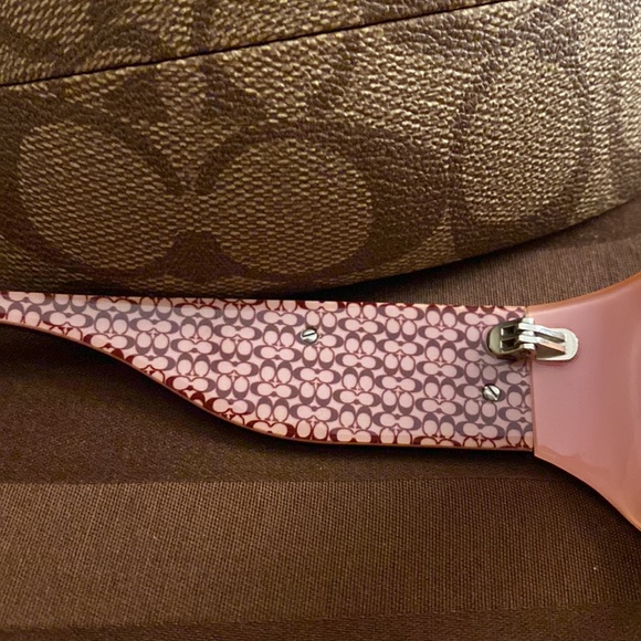 Coach Sunglasses - Picture 5 of 6